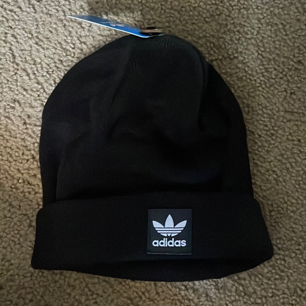 NWT Black Adidas beanie